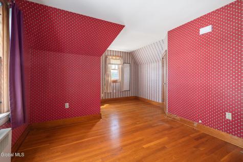 122 Clinton Circle Cobleskill NY 12043