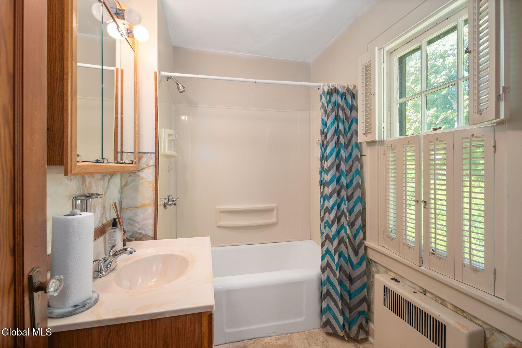 122 Clinton Circle Cobleskill NY 12043