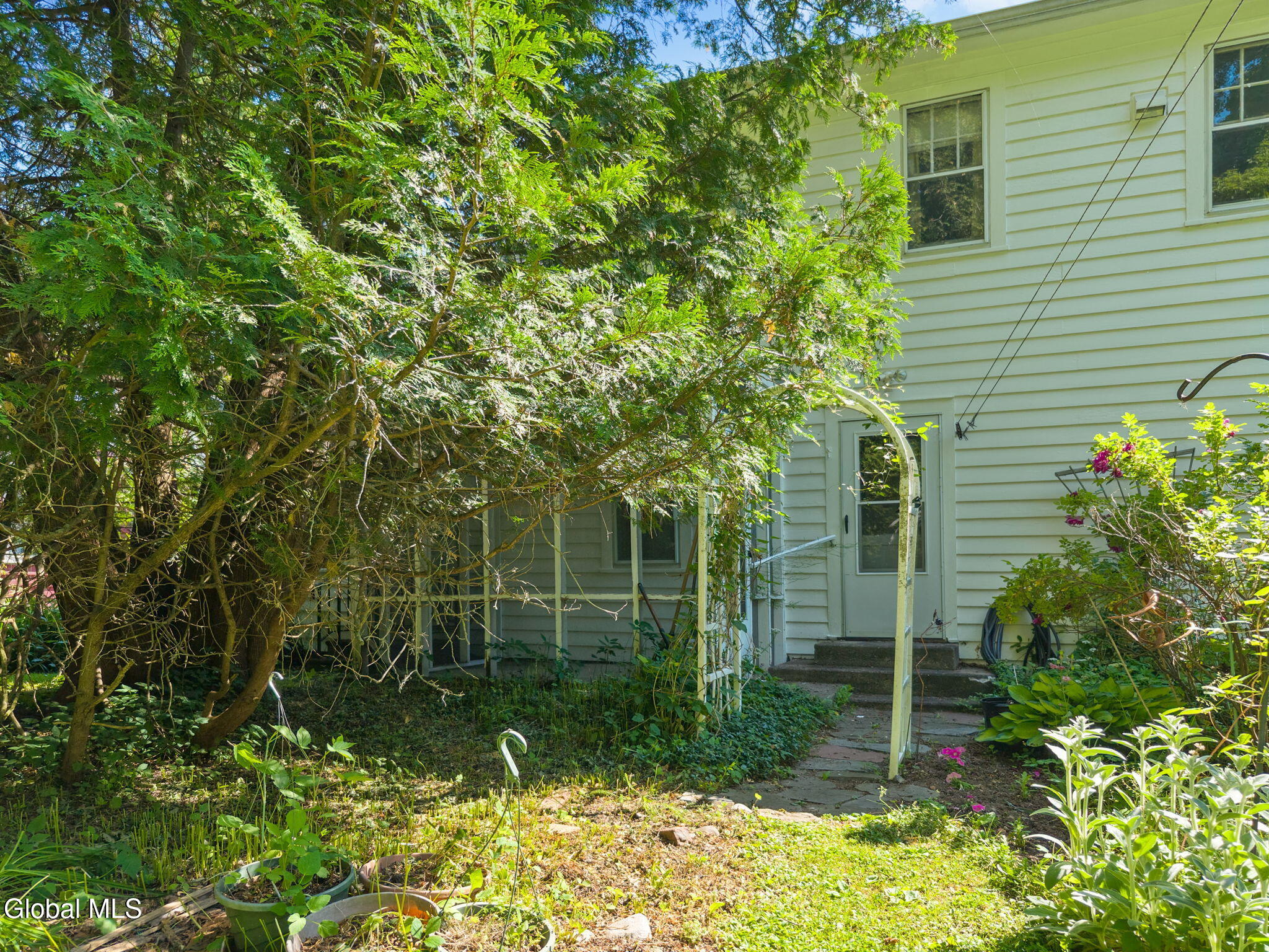 122 Clinton Circle Cobleskill NY 12043