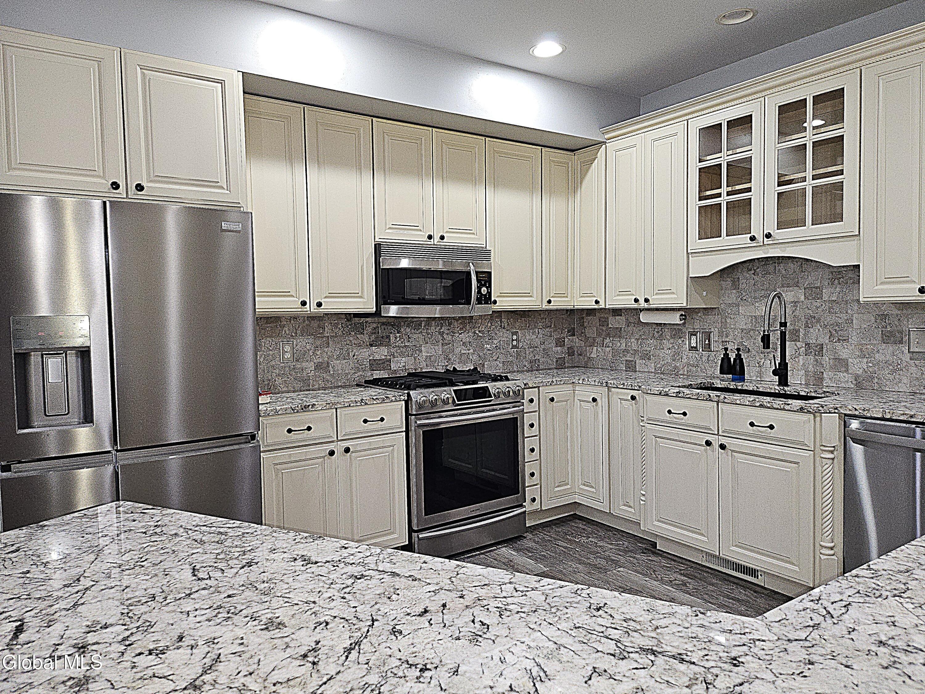 29 Barrington Drive Gansevoort NY 12831