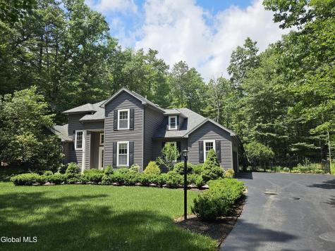 29 Barrington Drive Gansevoort NY 12831