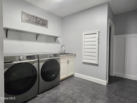 29 Barrington Drive Gansevoort NY 12831