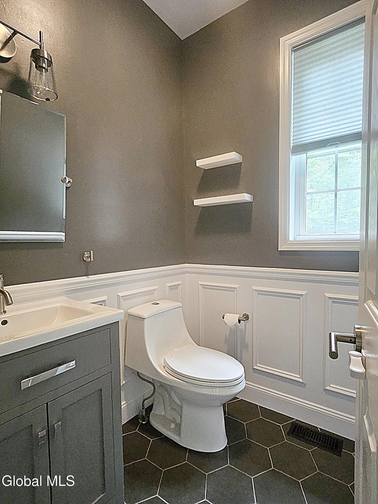 29 Barrington Drive Gansevoort NY 12831
