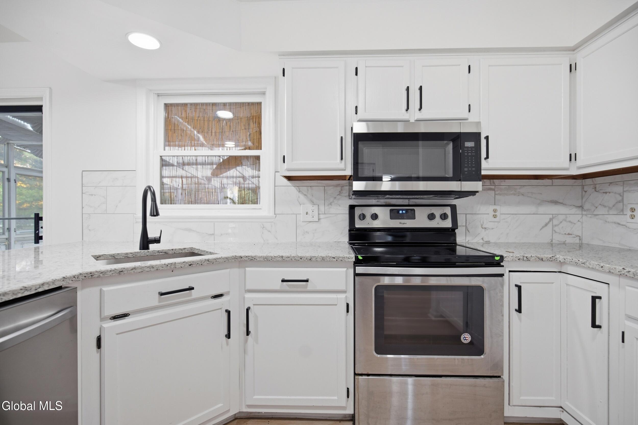 138 Horizon Boulevard Schenectady NY 12306