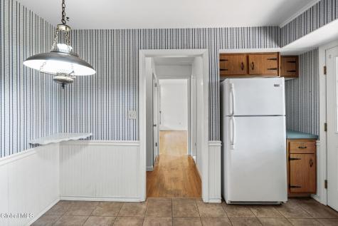 16 Salem Road Delmar NY 12054