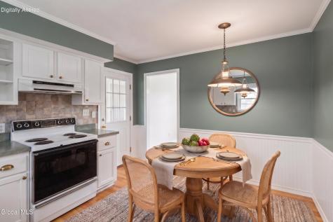 16 Salem Road Delmar NY 12054