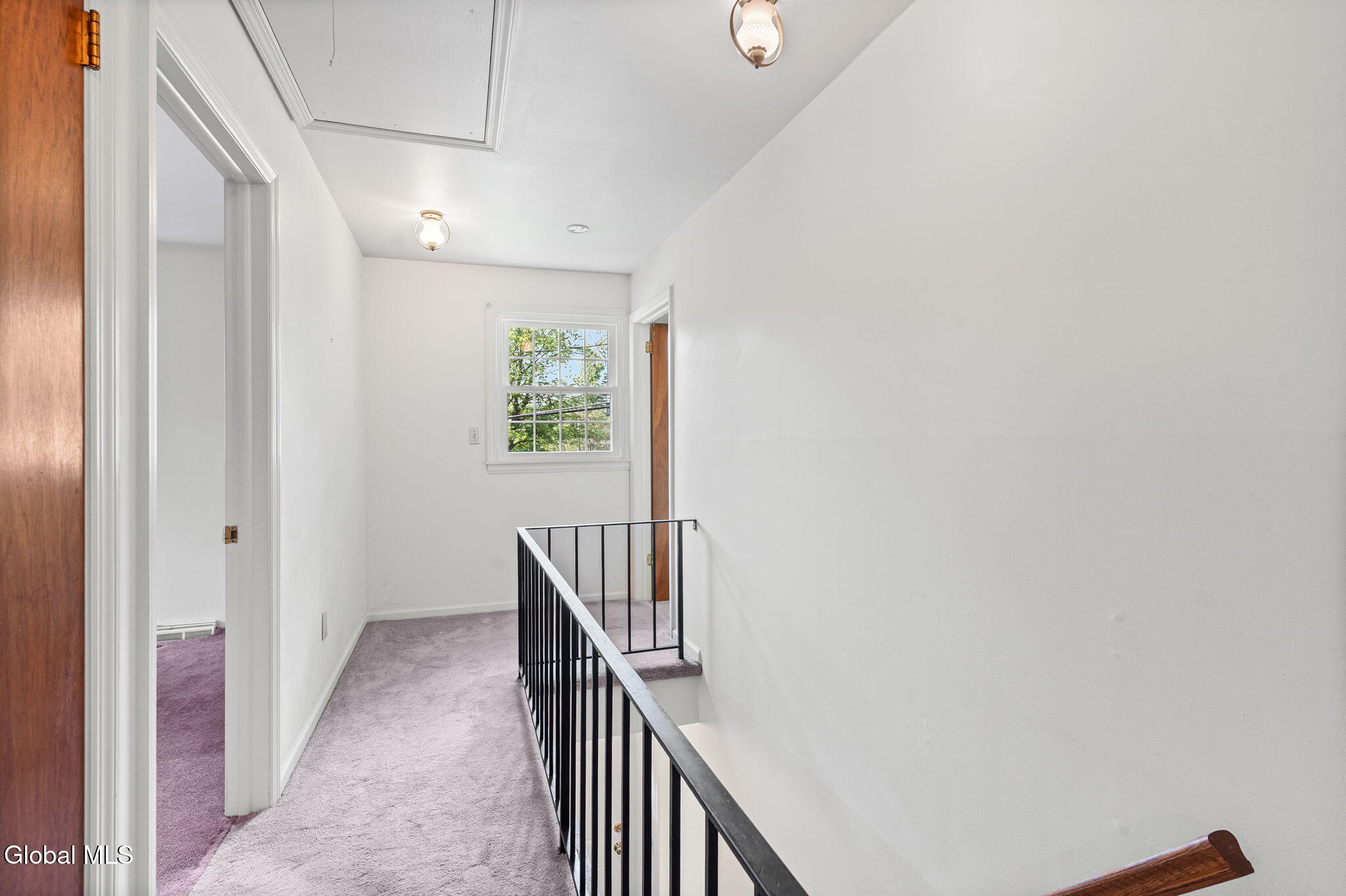 16 Salem Road Delmar NY 12054