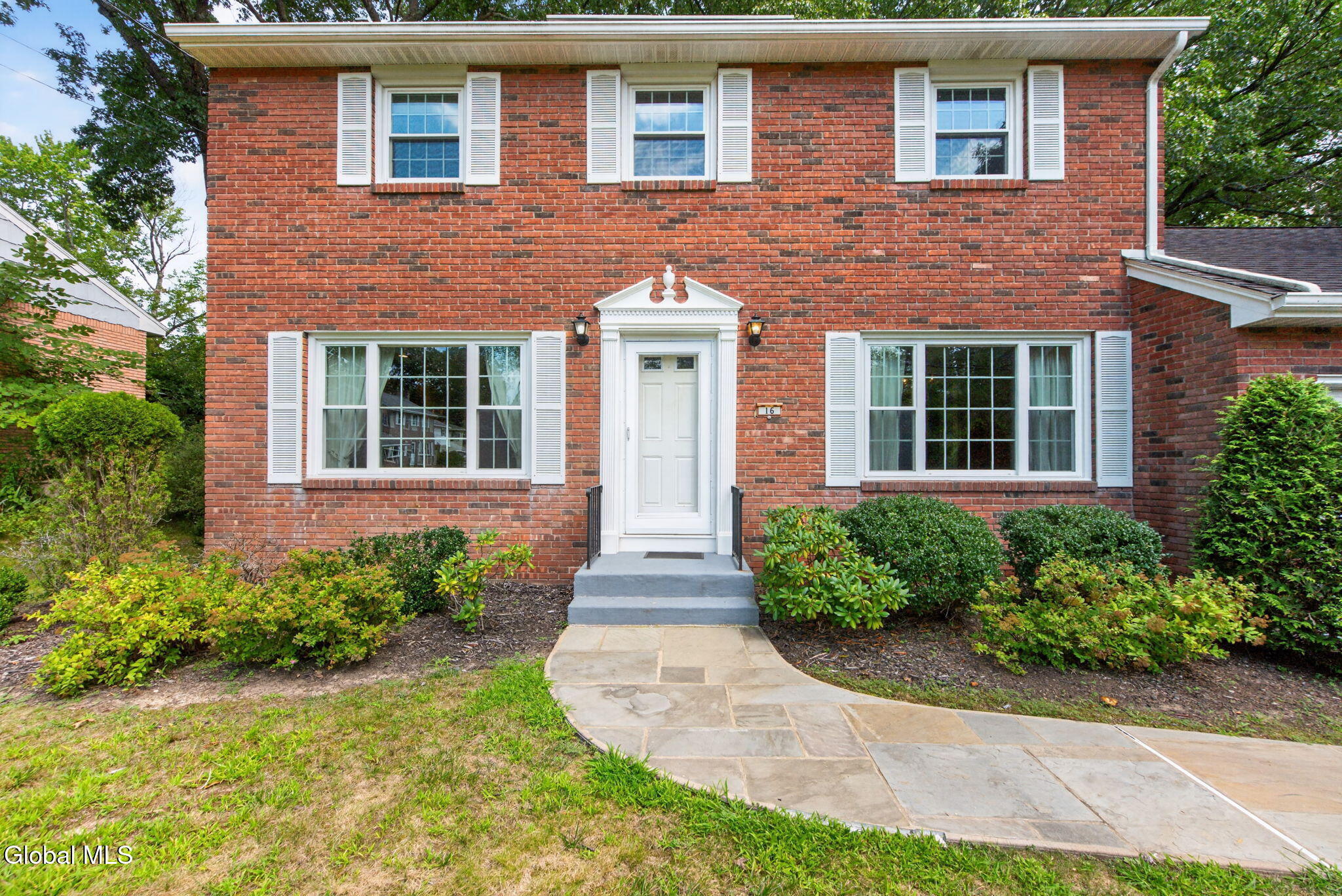 16 Salem Road Delmar NY 12054