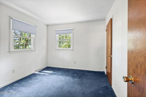 16 Salem Road Delmar NY 12054