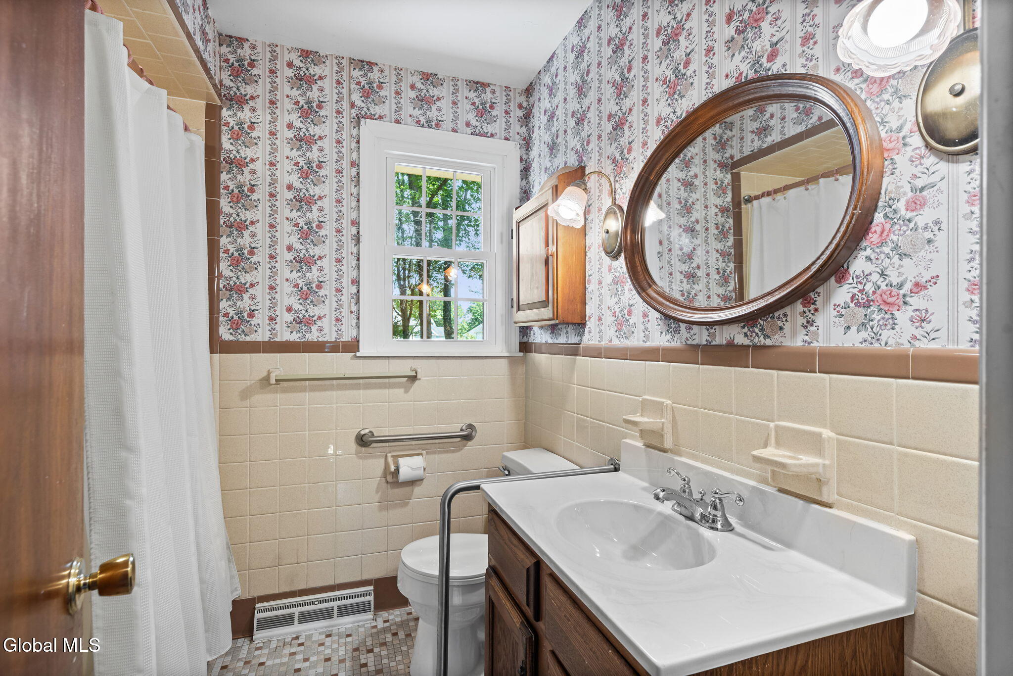 16 Salem Road Delmar NY 12054