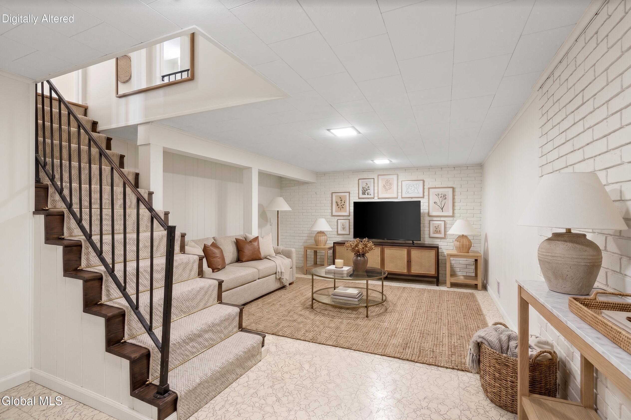 16 Salem Road Delmar NY 12054