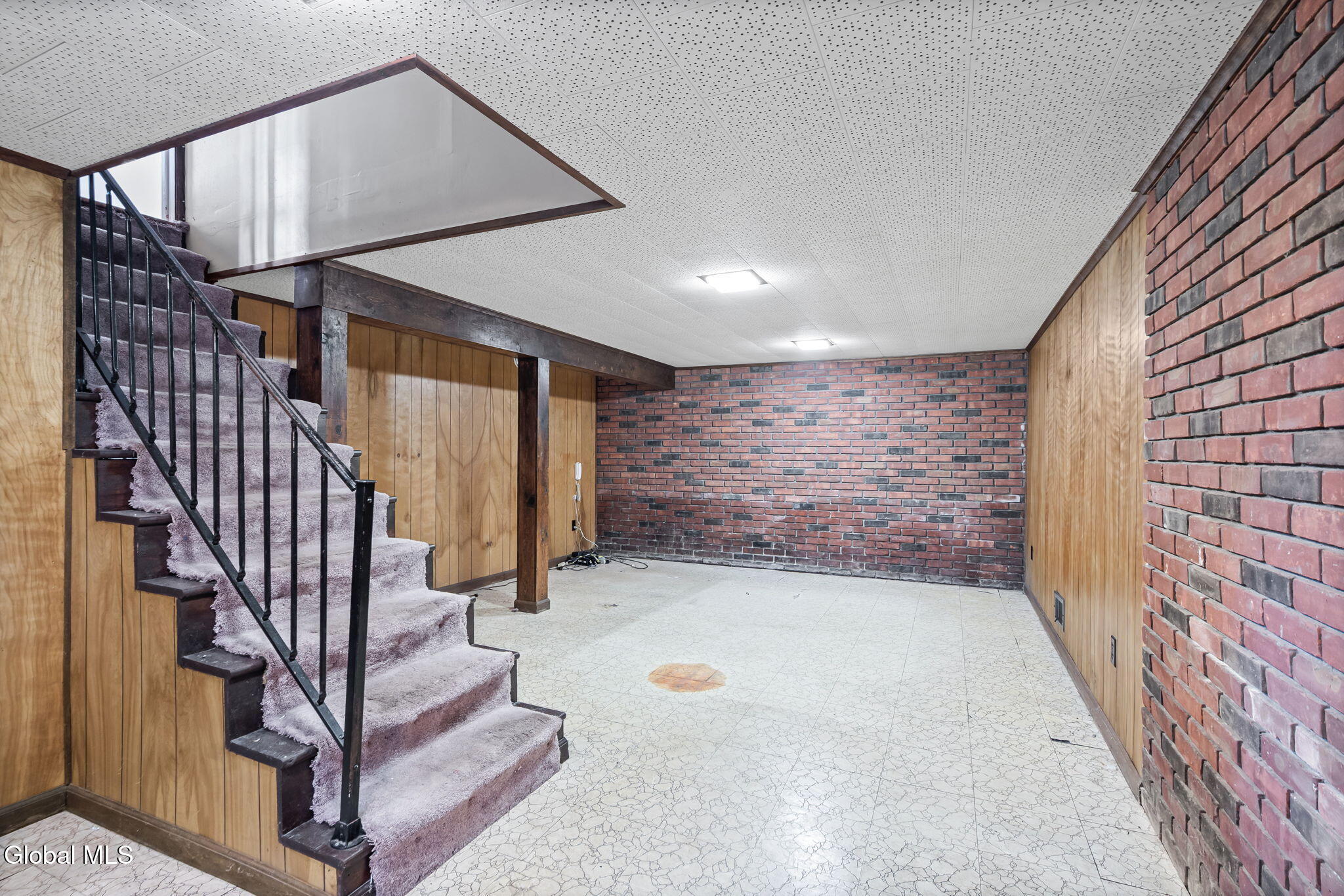 16 Salem Road Delmar NY 12054