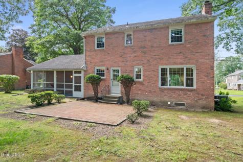 16 Salem Road Delmar NY 12054