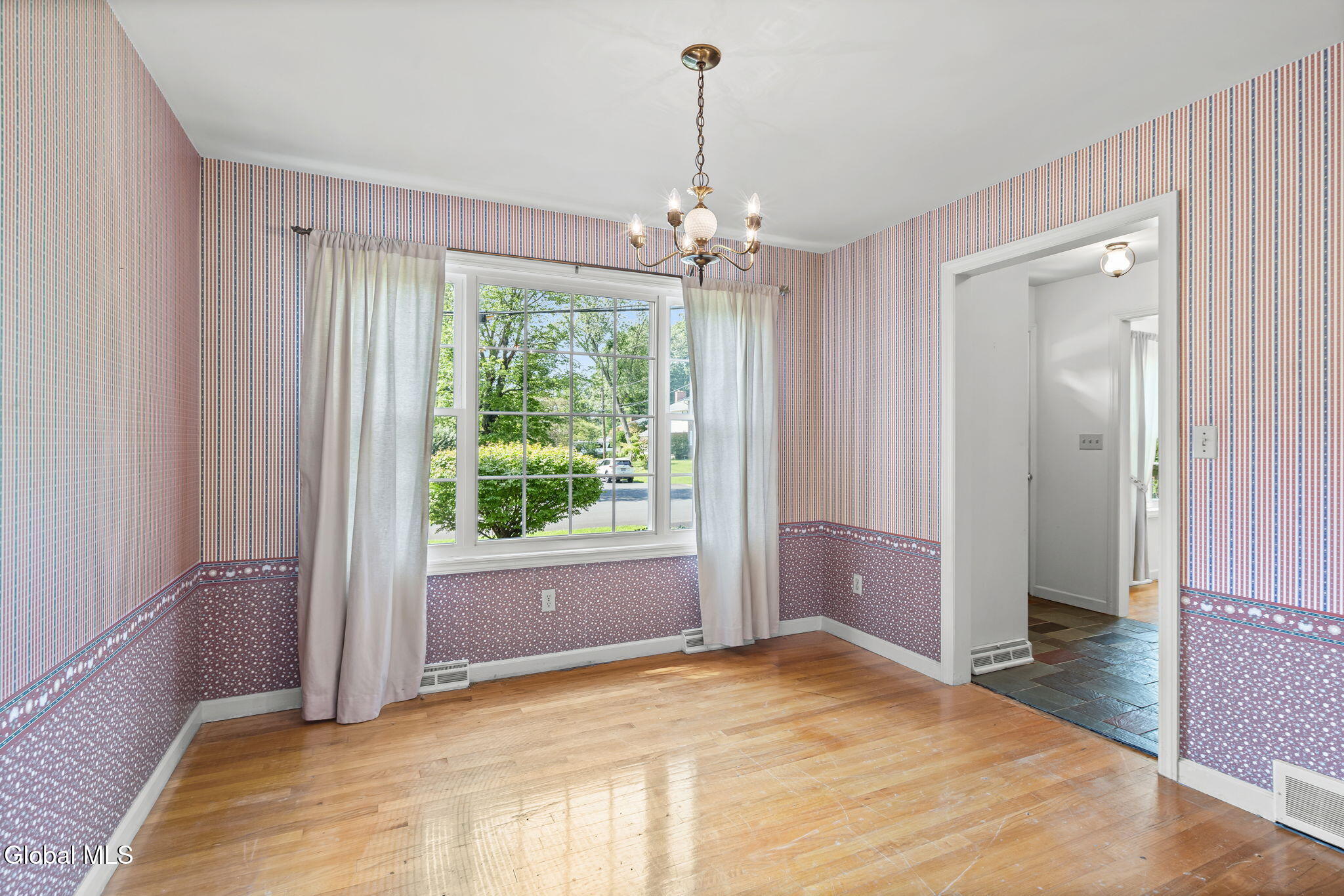 16 Salem Road Delmar NY 12054