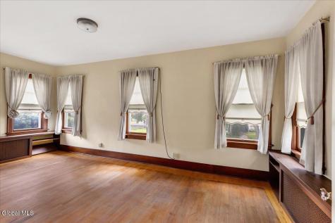 213 Euclid Avenue Albany NY 12208