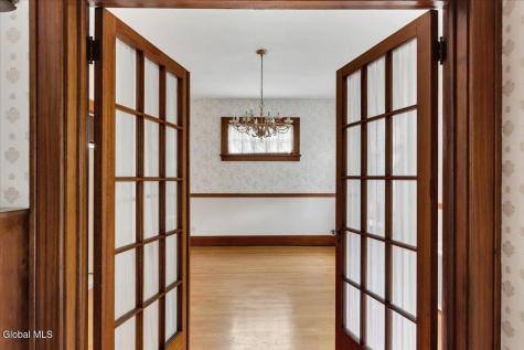213 Euclid Avenue Albany NY 12208