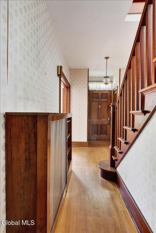 213 Euclid Avenue Albany NY 12208