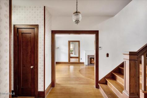 213 Euclid Avenue Albany NY 12208