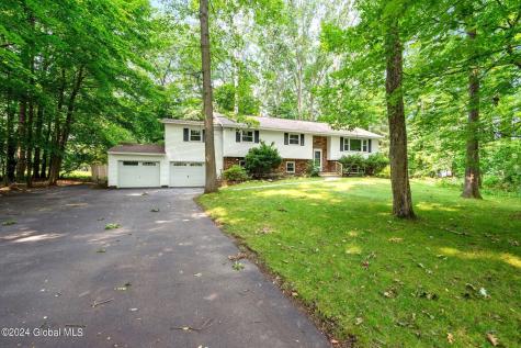 7 Harvest Drive Schenectady NY 12302