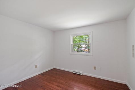 7 Harvest Drive Schenectady NY 12302