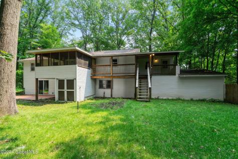 7 Harvest Drive Schenectady NY 12302