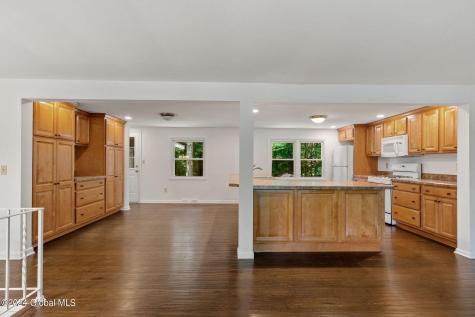 7 Harvest Drive Schenectady NY 12302