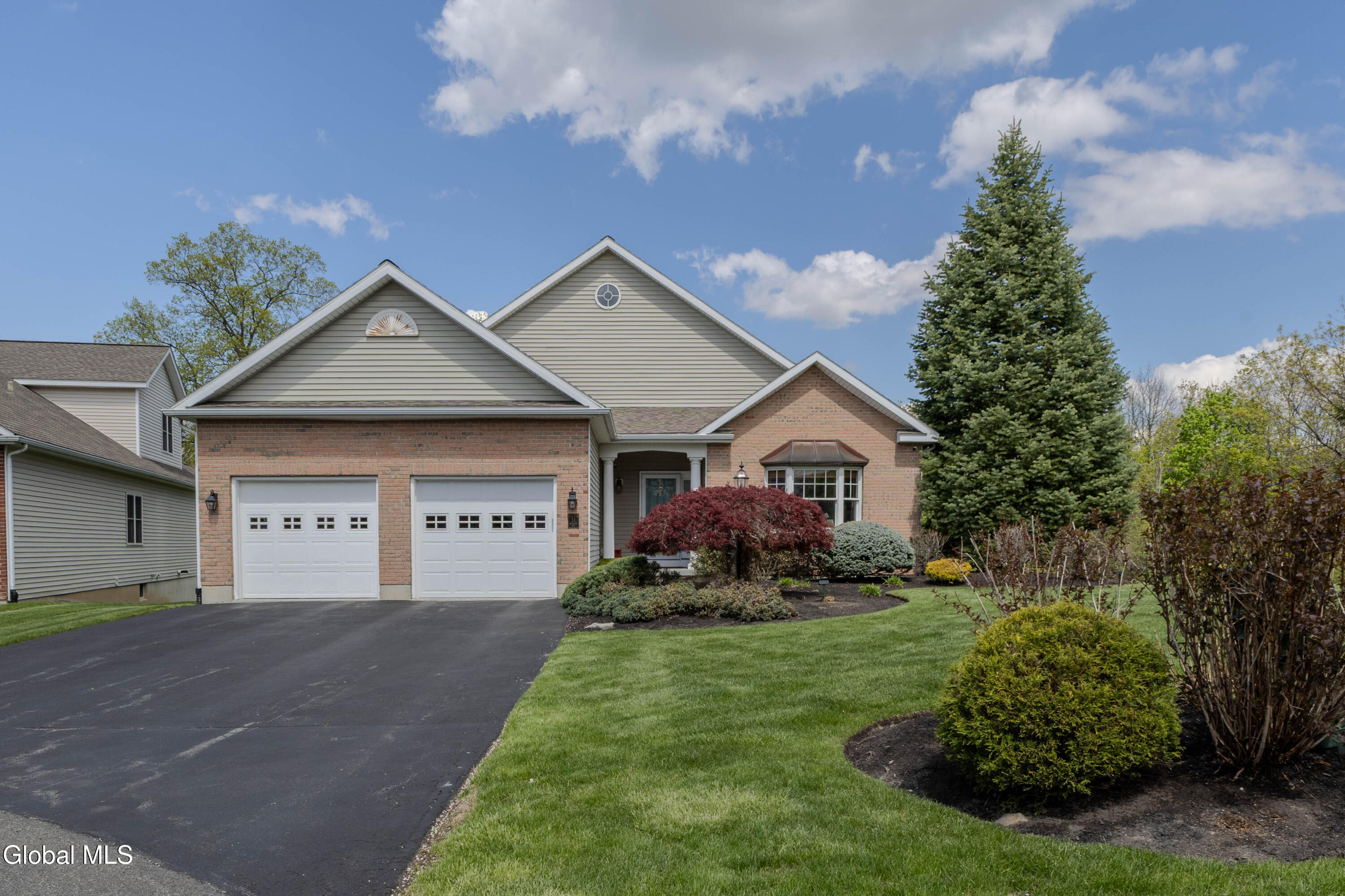 24 Brinker Way Loudonville NY 12211