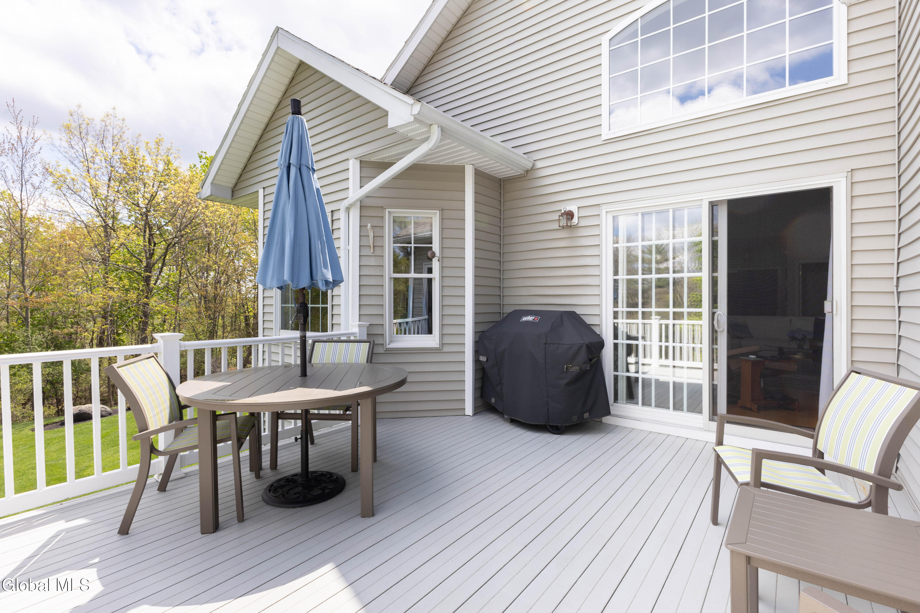 24 Brinker Way Loudonville NY 12211