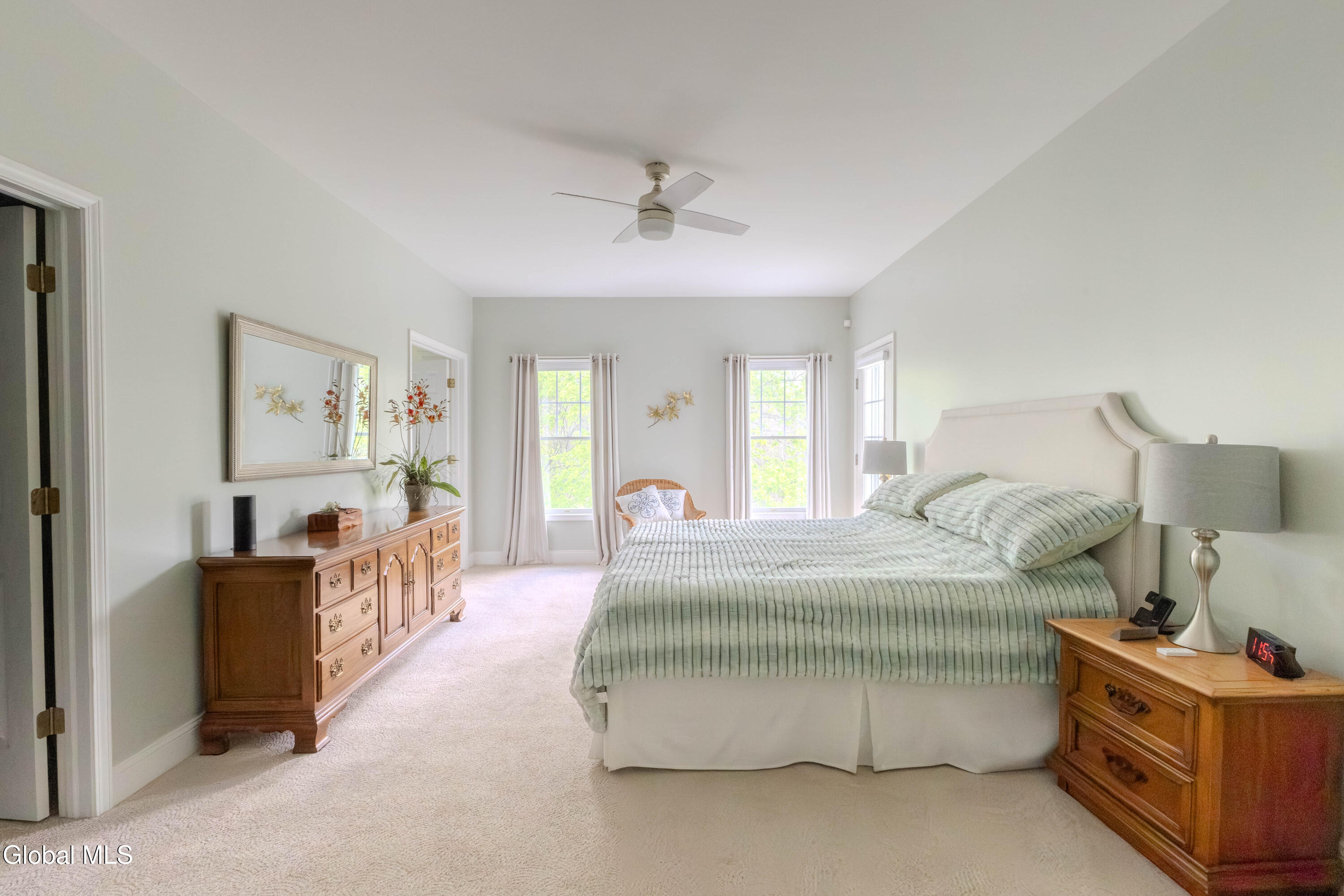 24 Brinker Way Loudonville NY 12211