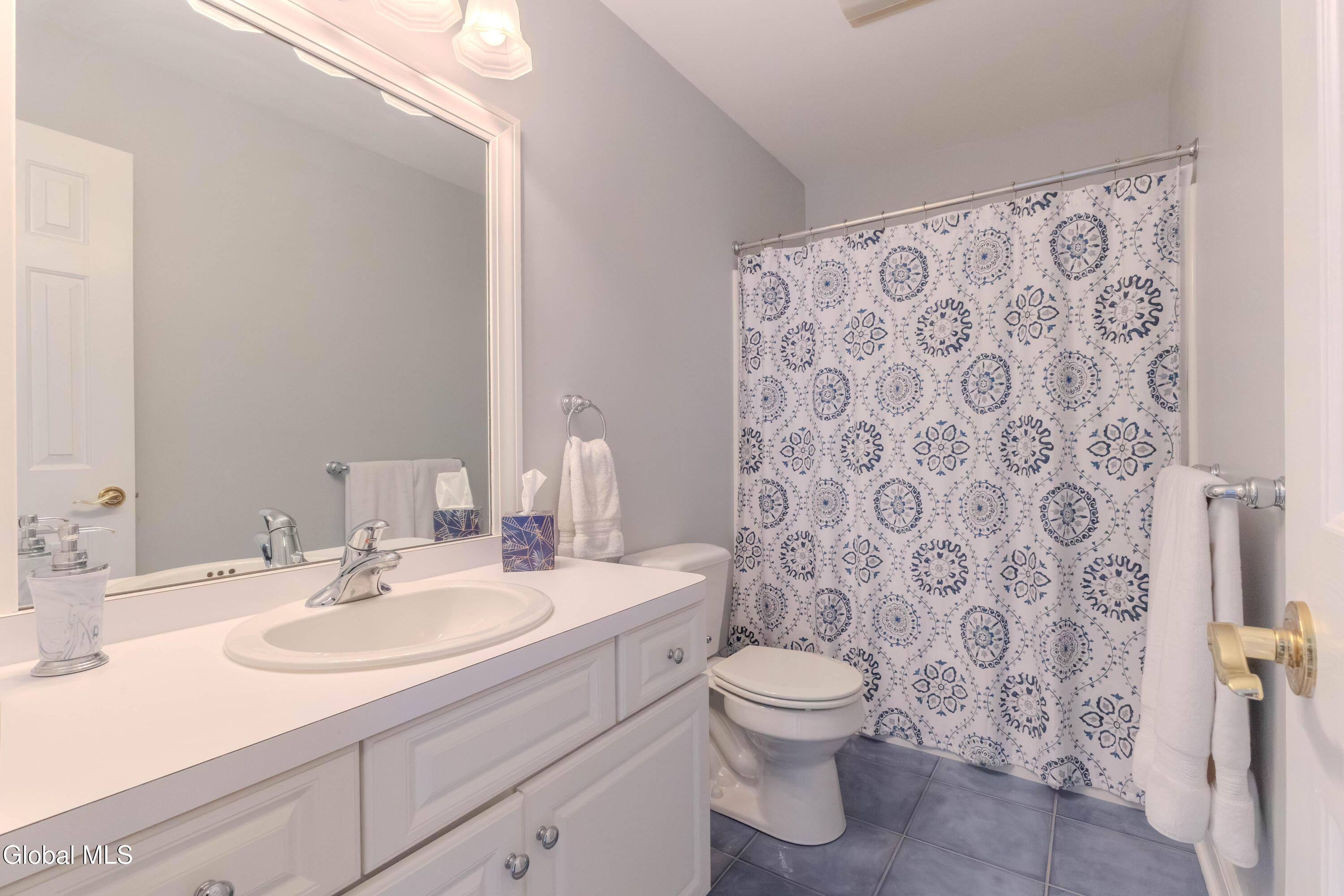 24 Brinker Way Loudonville NY 12211