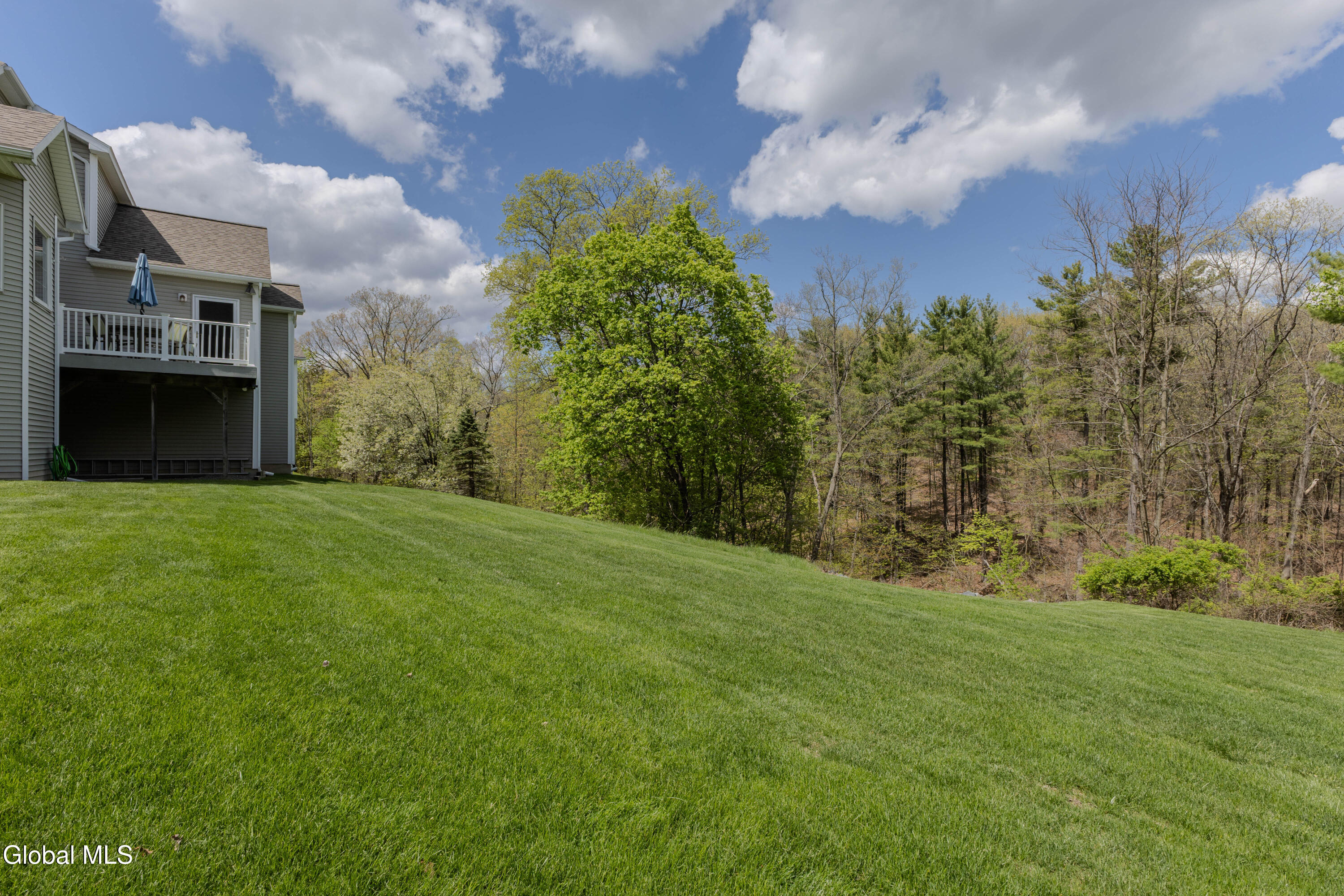 24 Brinker Way Loudonville NY 12211