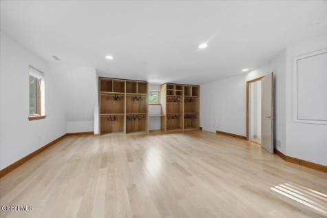6 Cherry Tree Lane Saratoga Springs NY 12866