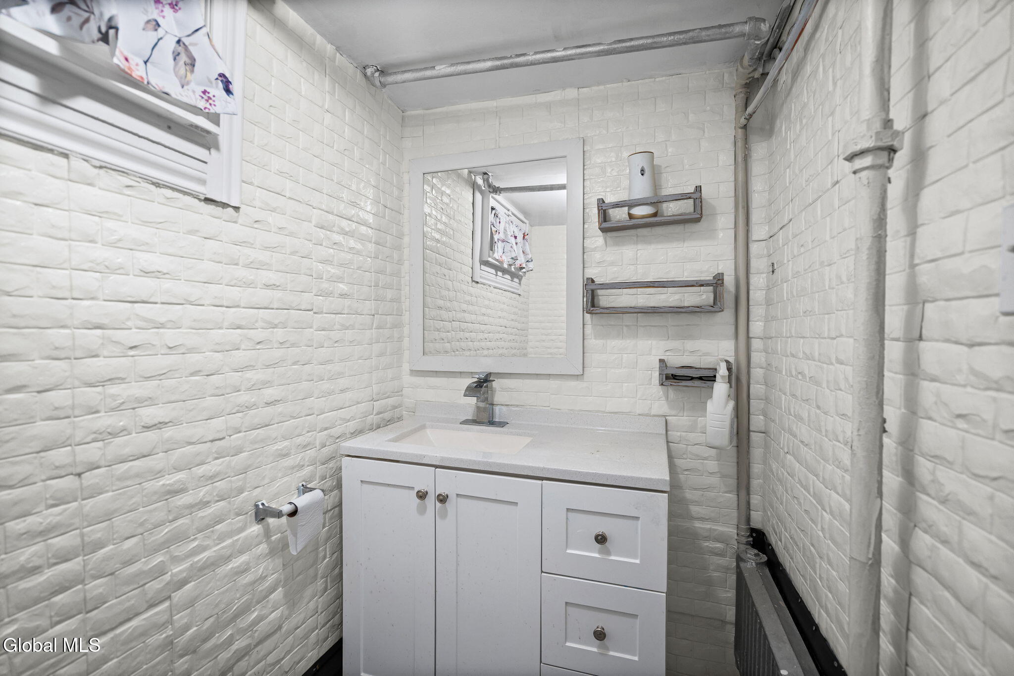 193 Ford Avenue Troy NY 12180
