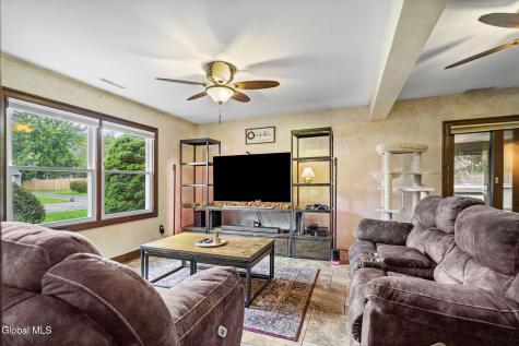 145 Shirley Drive Schenectady NY 12304