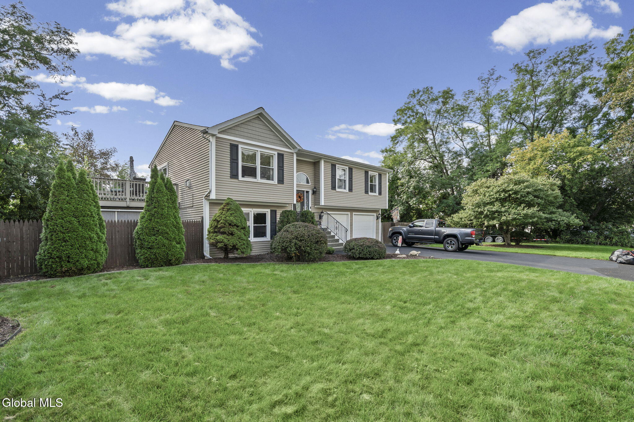 145 Shirley Drive Schenectady NY 12304