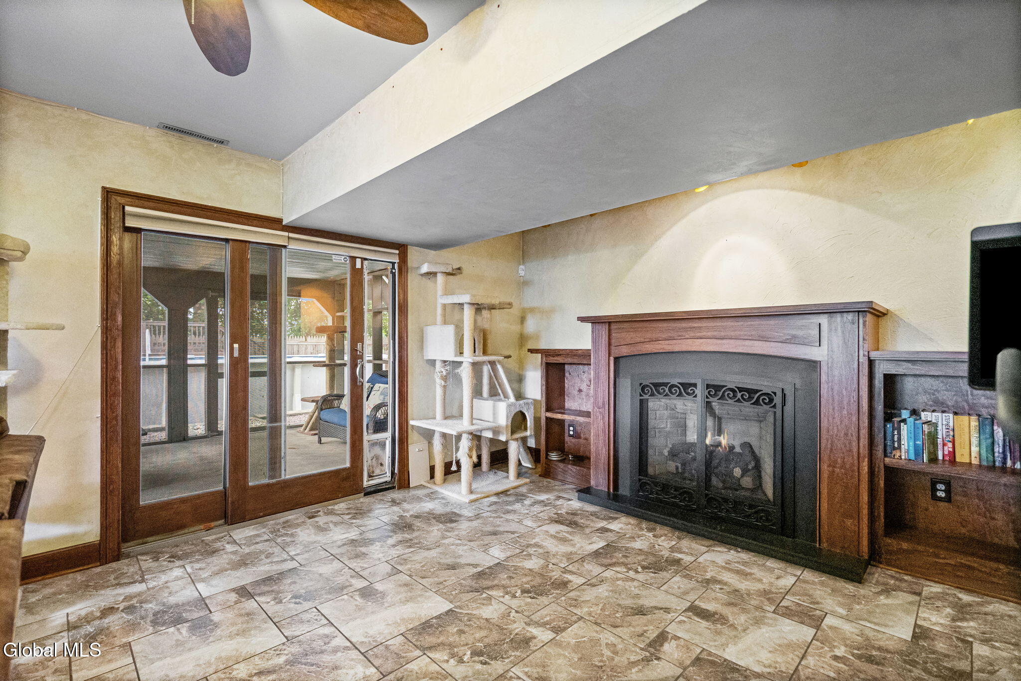 145 Shirley Drive Schenectady NY 12304