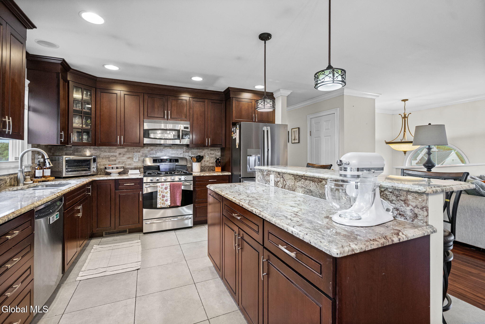 145 Shirley Drive Schenectady NY 12304