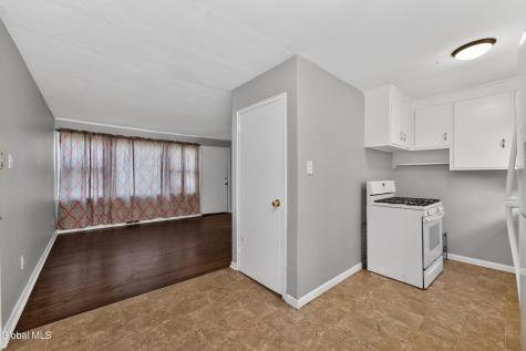 2529 Putnam Street Schenectady NY 12304