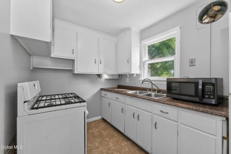 2529 Putnam Street Schenectady NY 12304