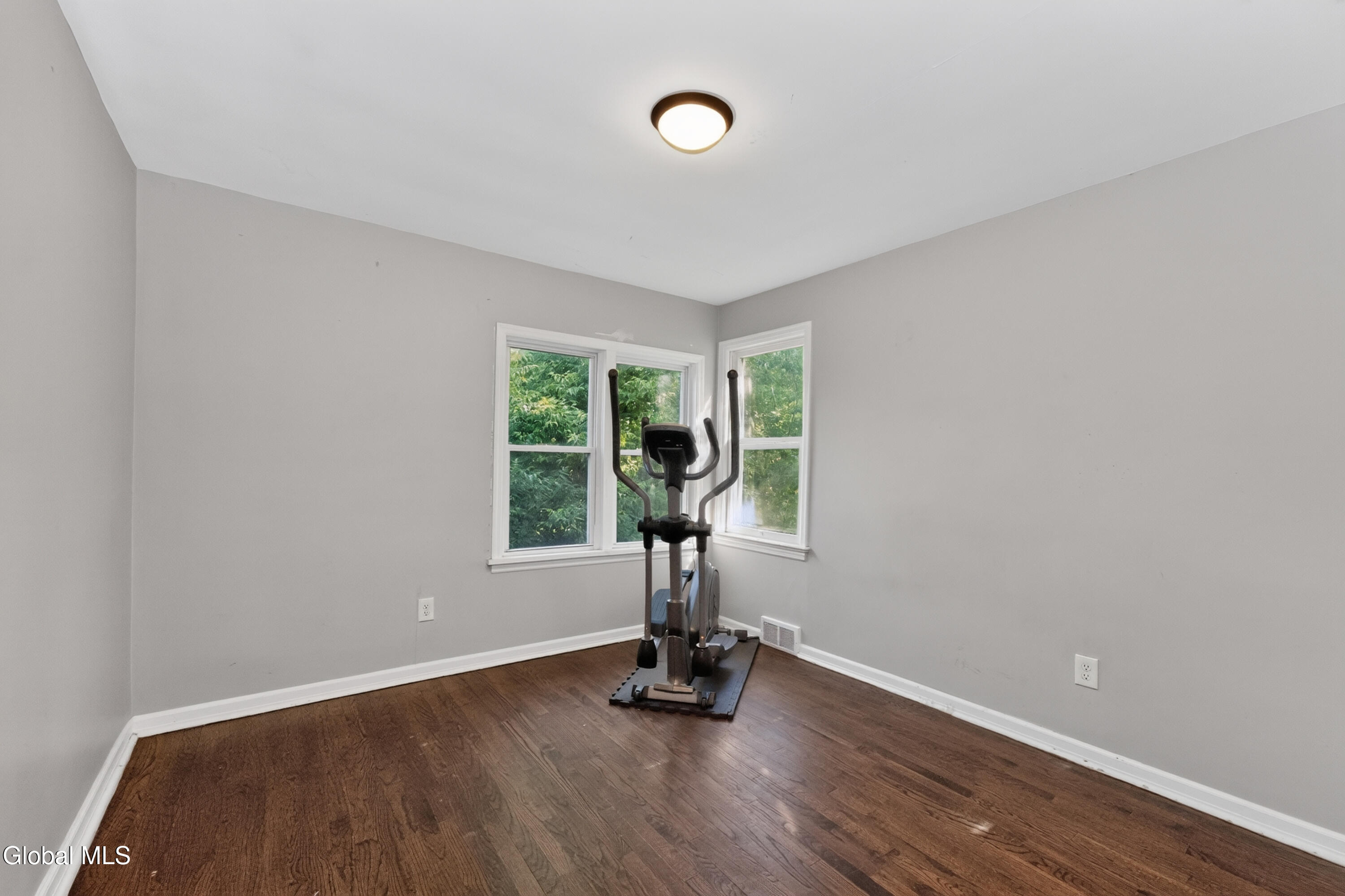2529 Putnam Street Schenectady NY 12304