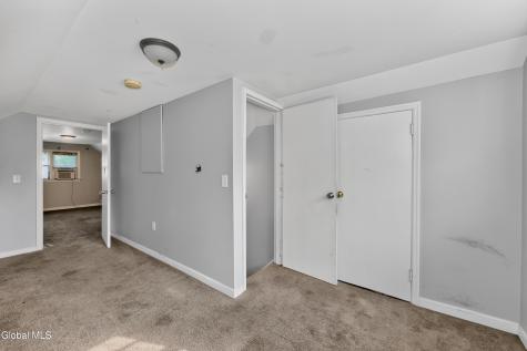 2529 Putnam Street Schenectady NY 12304