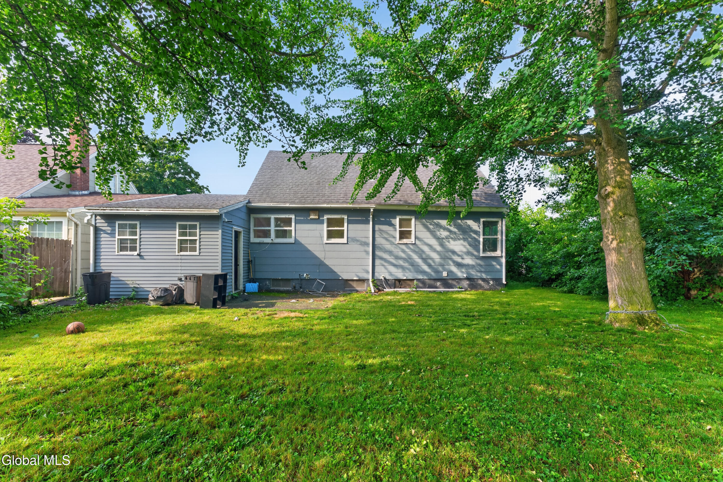 2529 Putnam Street Schenectady NY 12304