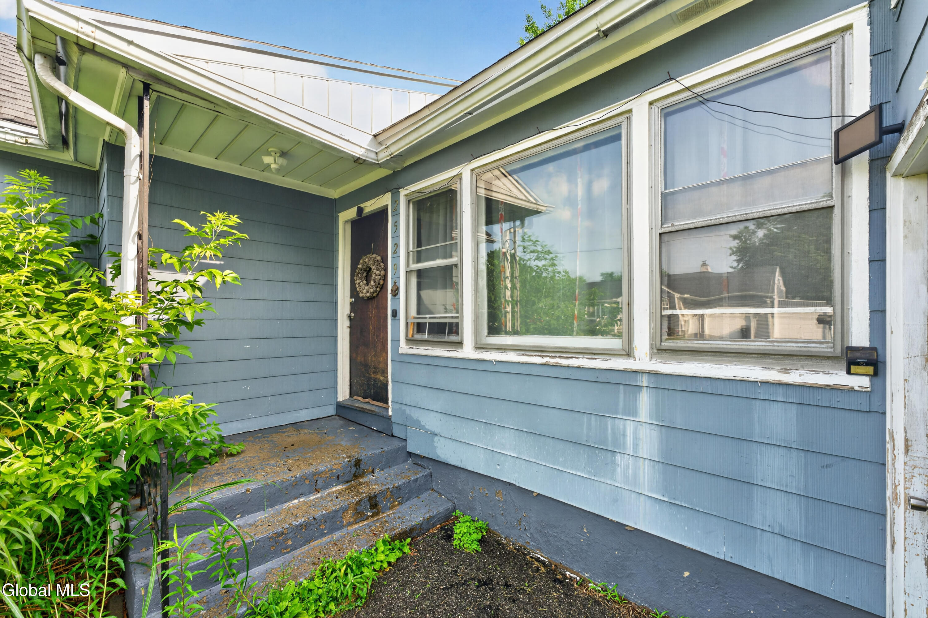 2529 Putnam Street Schenectady NY 12304