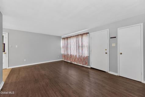 2529 Putnam Street Schenectady NY 12304