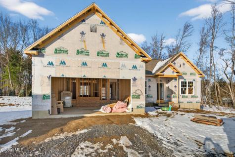 16 Mackenna Court Ballston Lake NY 12019