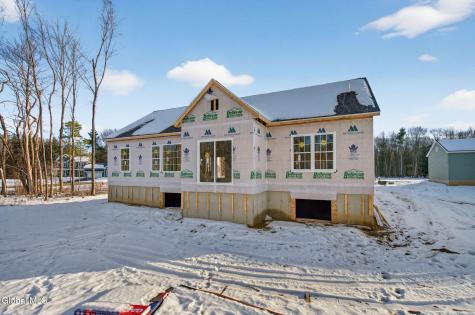 16 Mackenna Court Ballston Lake NY 12019