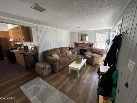 83 Kingsboro Avenue Gloversville NY 12078