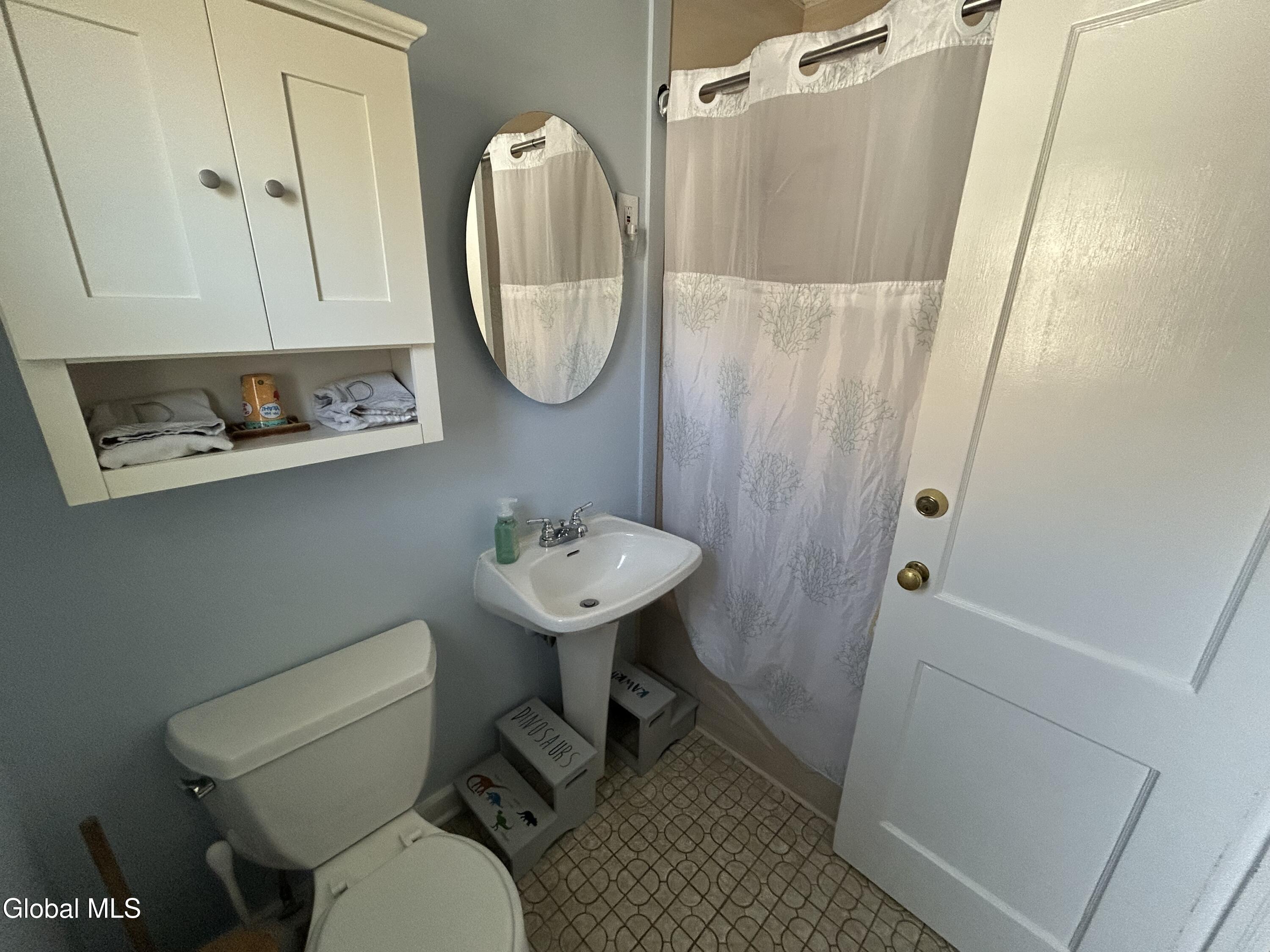 83 Kingsboro Avenue Gloversville NY 12078