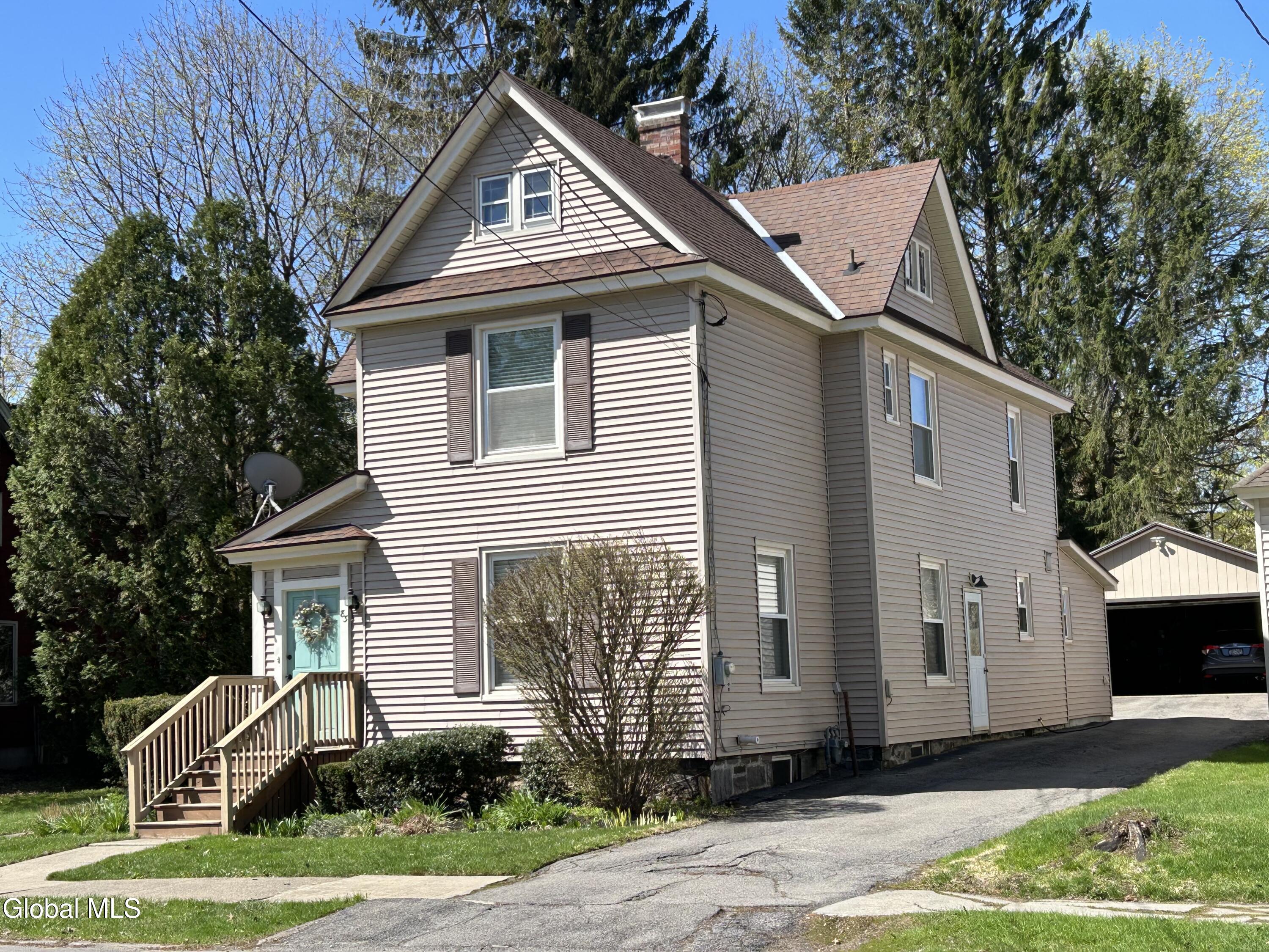 83 Kingsboro Avenue Gloversville NY 12078