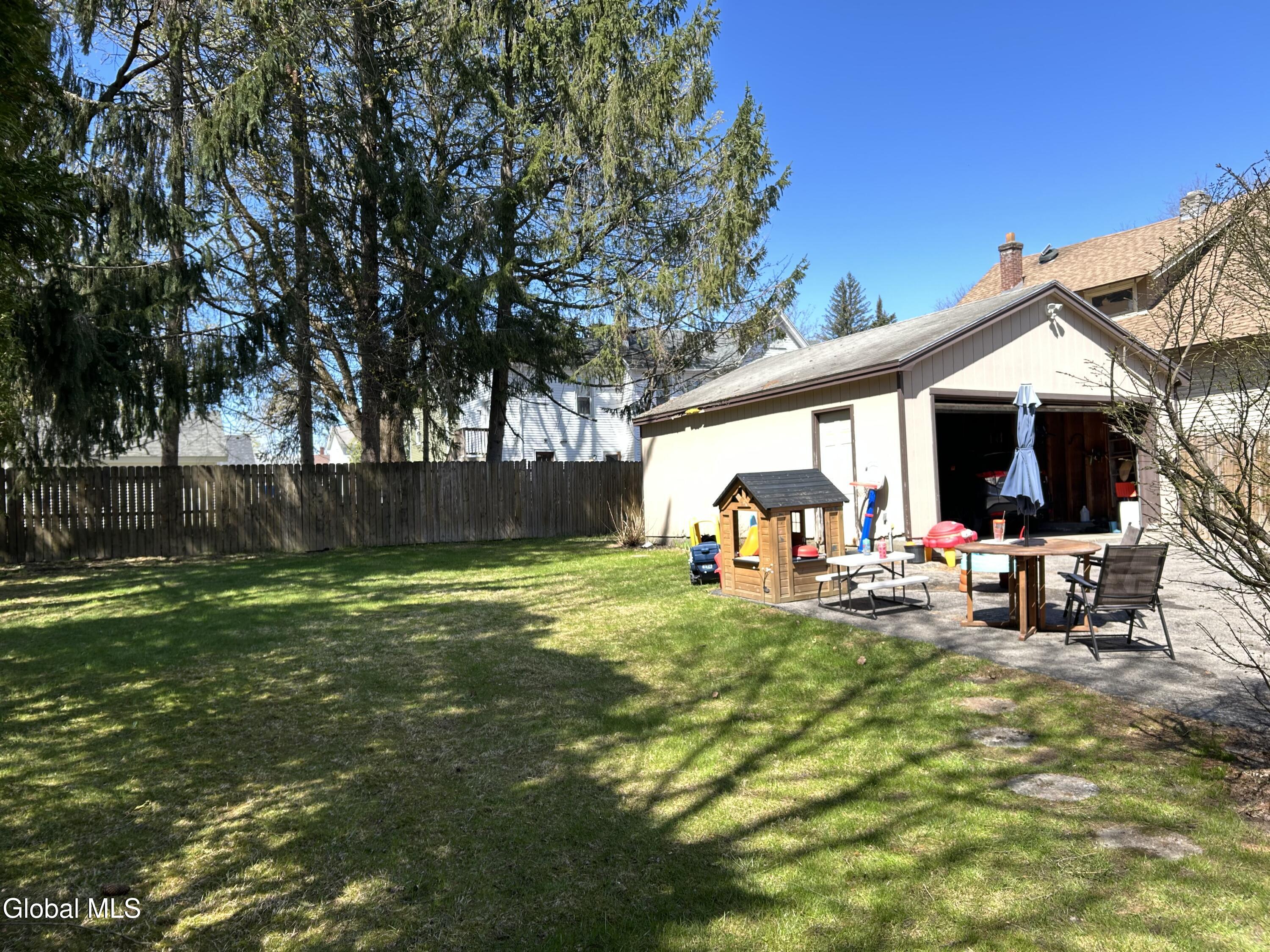 83 Kingsboro Avenue Gloversville NY 12078
